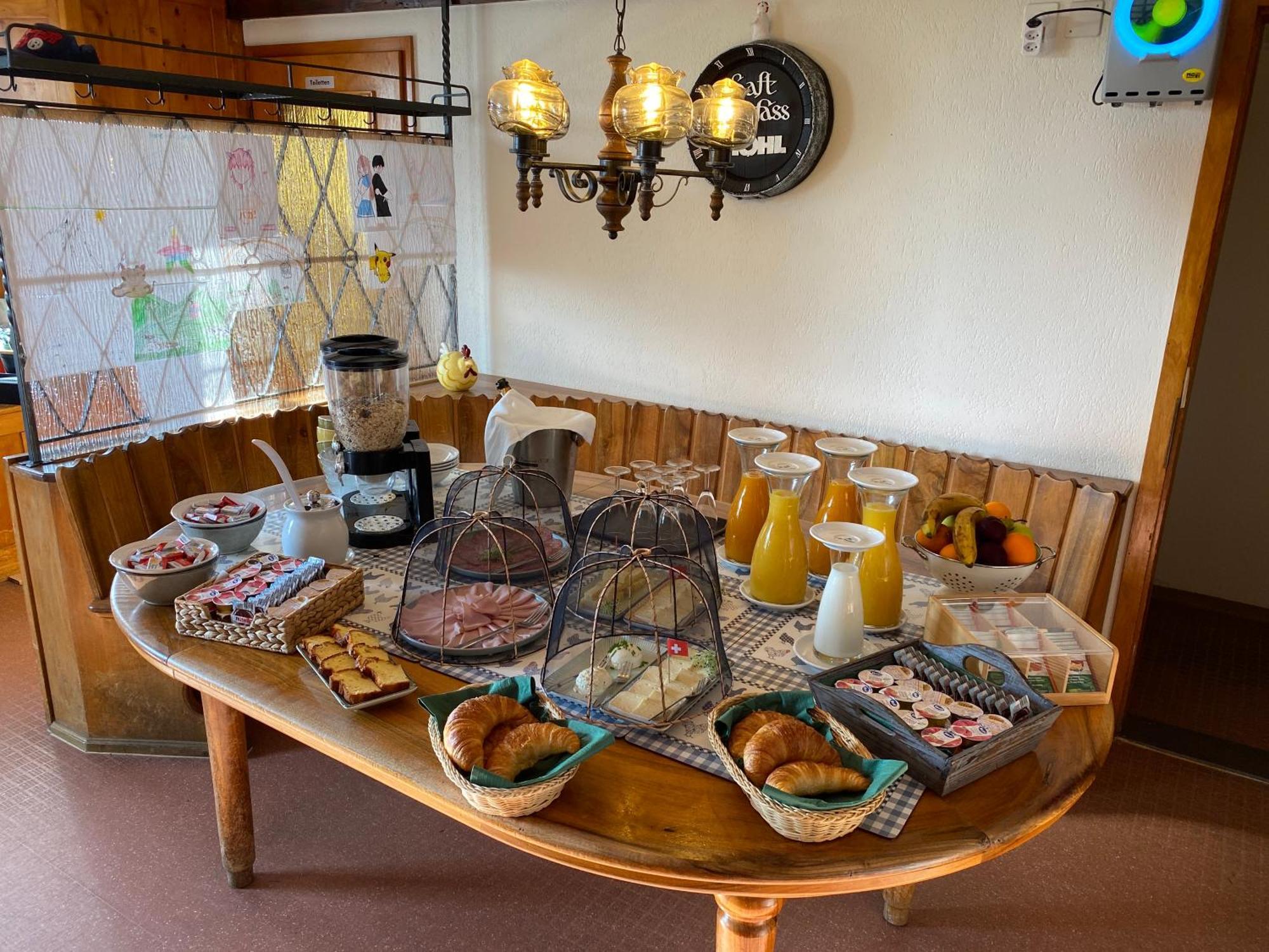 Rigi-Burggeist Alpine Guesthouse Gersau Ngoại thất bức ảnh