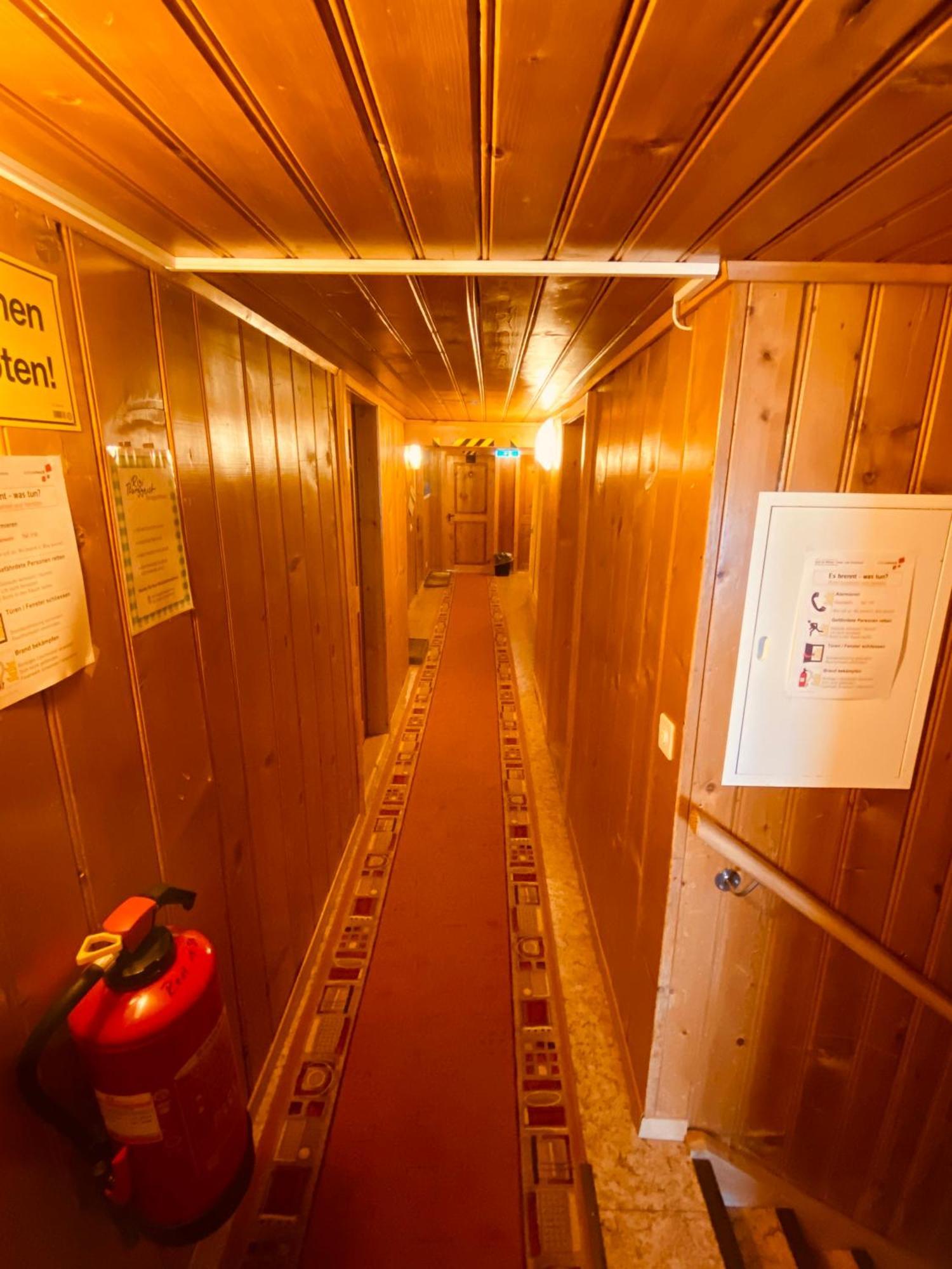 Rigi-Burggeist Alpine Guesthouse Gersau Ngoại thất bức ảnh